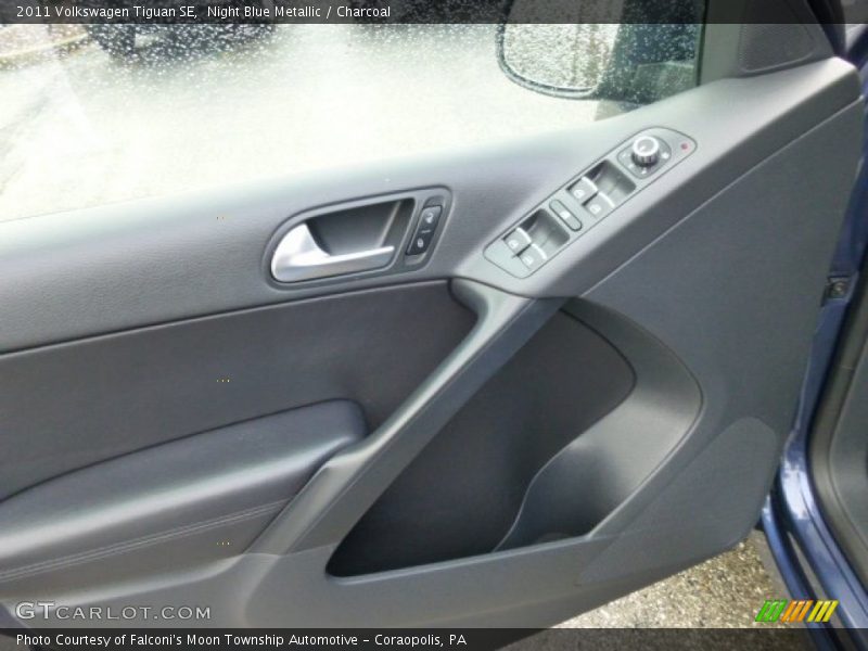 Night Blue Metallic / Charcoal 2011 Volkswagen Tiguan SE