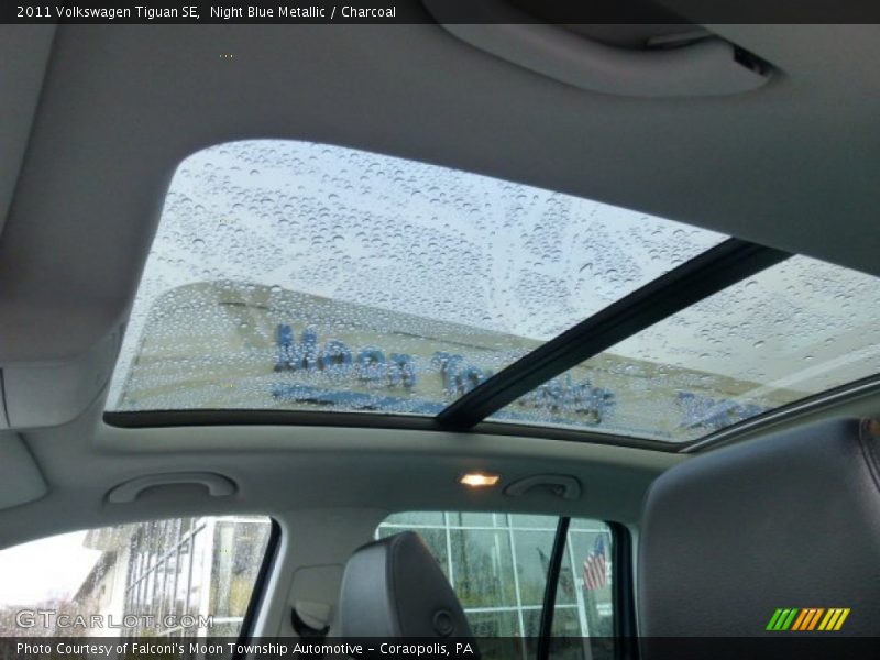 Night Blue Metallic / Charcoal 2011 Volkswagen Tiguan SE