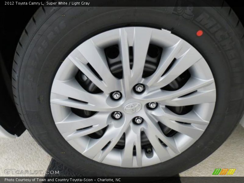 Super White / Light Gray 2012 Toyota Camry L