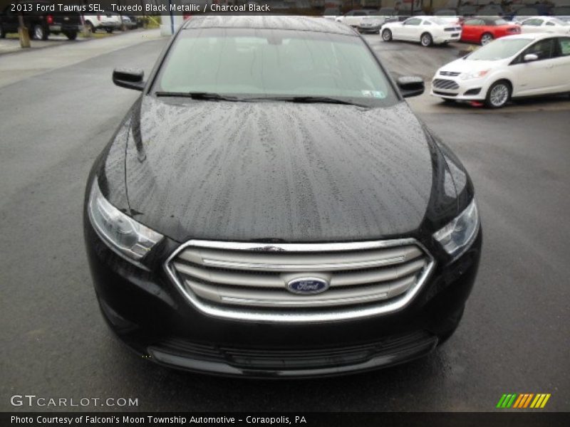 Tuxedo Black Metallic / Charcoal Black 2013 Ford Taurus SEL
