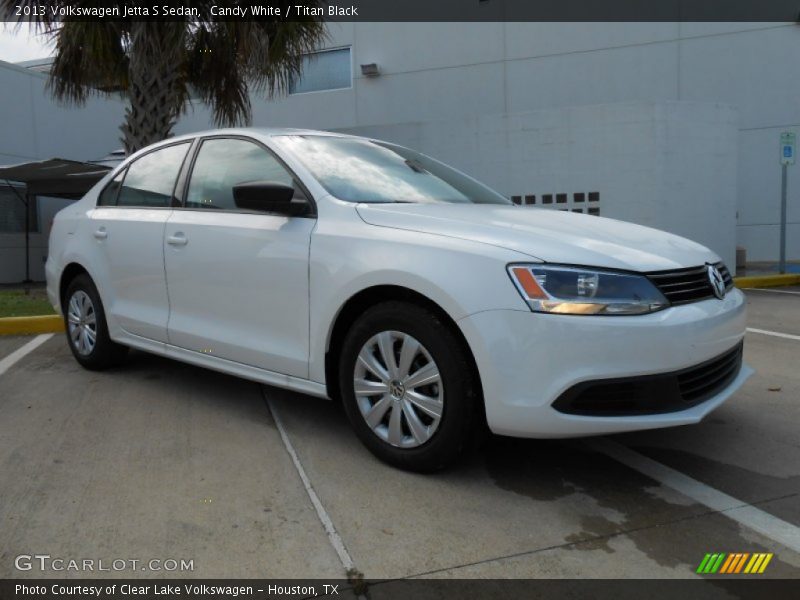 Candy White / Titan Black 2013 Volkswagen Jetta S Sedan