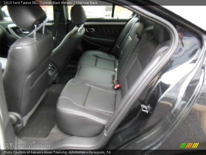 Tuxedo Black Metallic / Charcoal Black 2013 Ford Taurus SEL