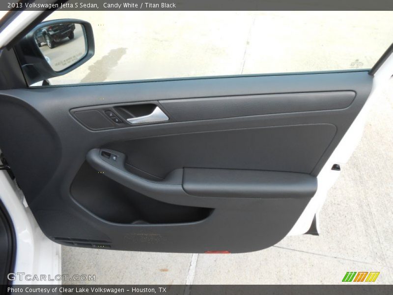 Candy White / Titan Black 2013 Volkswagen Jetta S Sedan