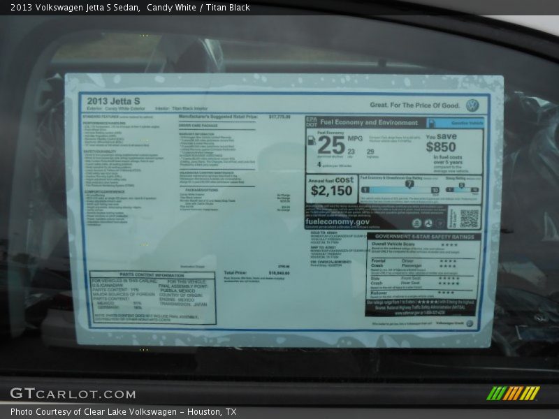 Candy White / Titan Black 2013 Volkswagen Jetta S Sedan