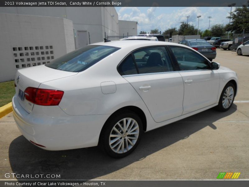 Candy White / Cornsilk Beige 2013 Volkswagen Jetta TDI Sedan