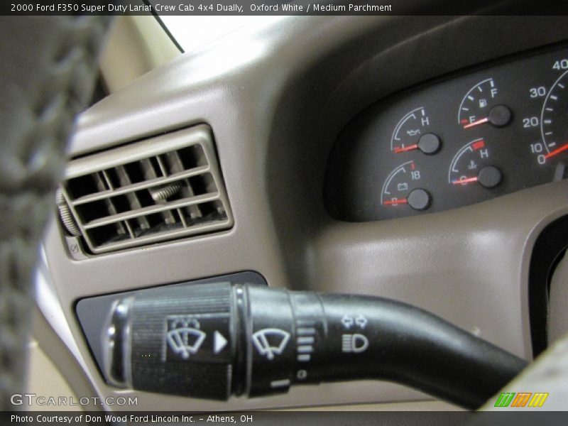 Controls of 2000 F350 Super Duty Lariat Crew Cab 4x4 Dually