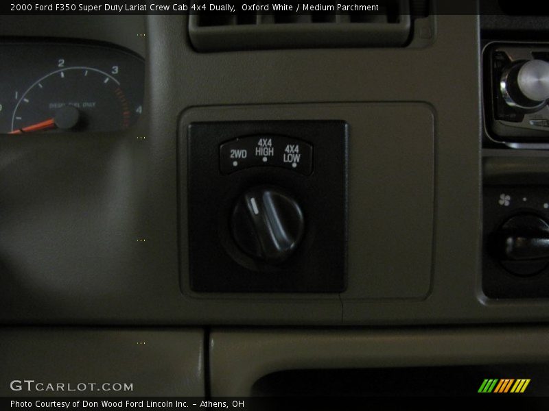 Oxford White / Medium Parchment 2000 Ford F350 Super Duty Lariat Crew Cab 4x4 Dually