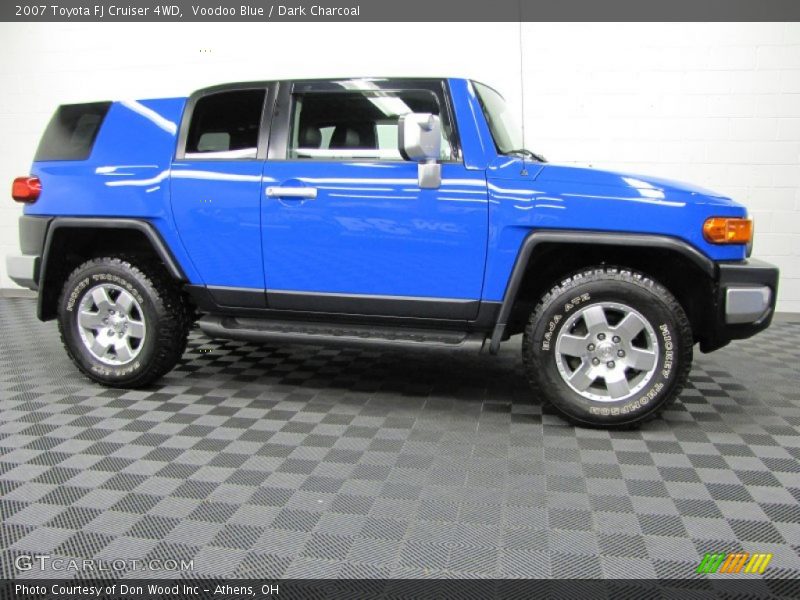 Voodoo Blue / Dark Charcoal 2007 Toyota FJ Cruiser 4WD