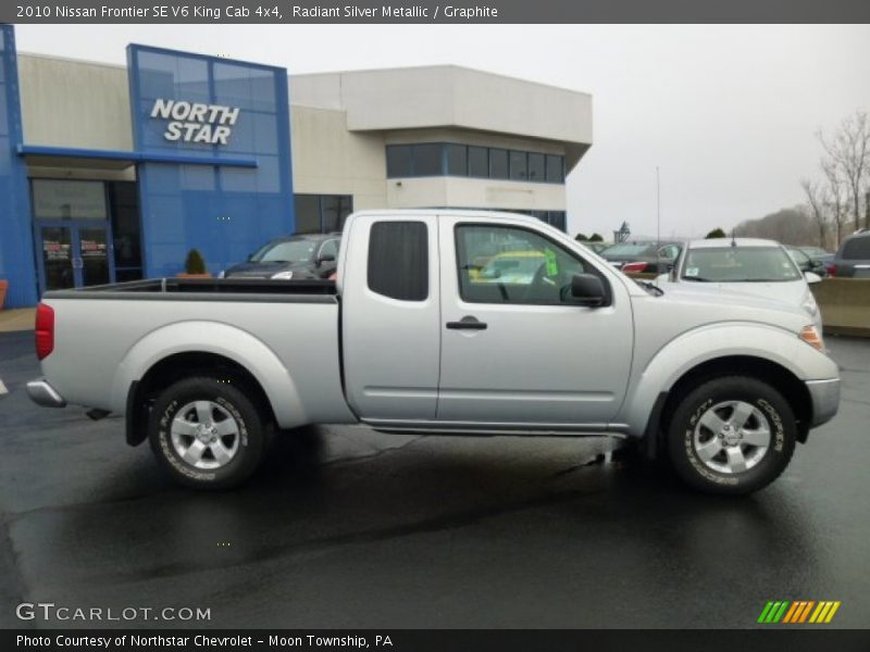 Radiant Silver Metallic / Graphite 2010 Nissan Frontier SE V6 King Cab 4x4