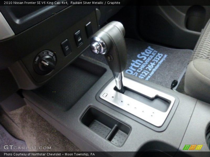 Radiant Silver Metallic / Graphite 2010 Nissan Frontier SE V6 King Cab 4x4