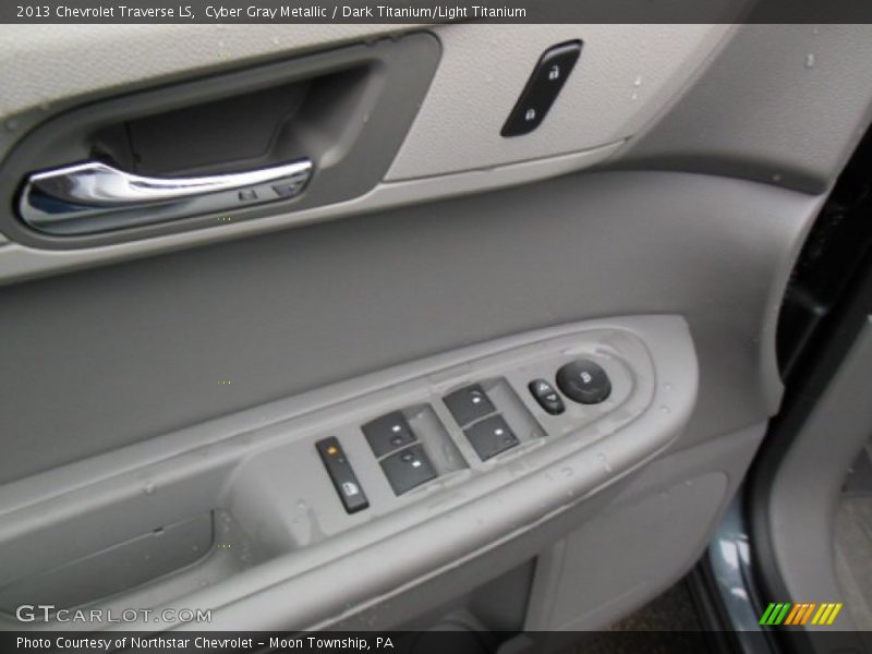 Cyber Gray Metallic / Dark Titanium/Light Titanium 2013 Chevrolet Traverse LS
