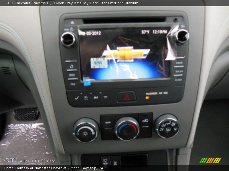 Cyber Gray Metallic / Dark Titanium/Light Titanium 2013 Chevrolet Traverse LS