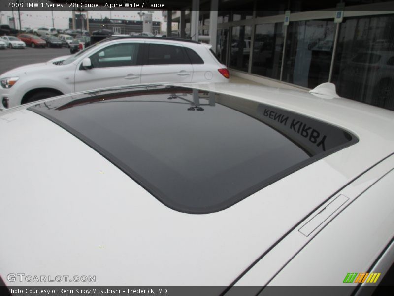 Alpine White / Taupe 2008 BMW 1 Series 128i Coupe