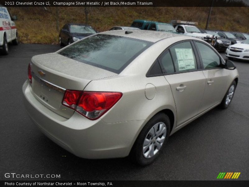 Champagne Silver Metallic / Jet Black/Medium Titanium 2013 Chevrolet Cruze LS