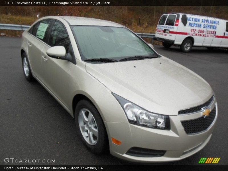 Champagne Silver Metallic / Jet Black 2013 Chevrolet Cruze LT