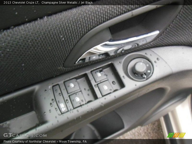 Champagne Silver Metallic / Jet Black 2013 Chevrolet Cruze LT