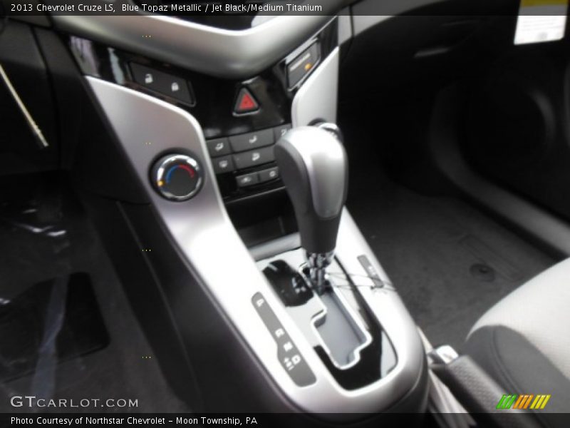 Blue Topaz Metallic / Jet Black/Medium Titanium 2013 Chevrolet Cruze LS