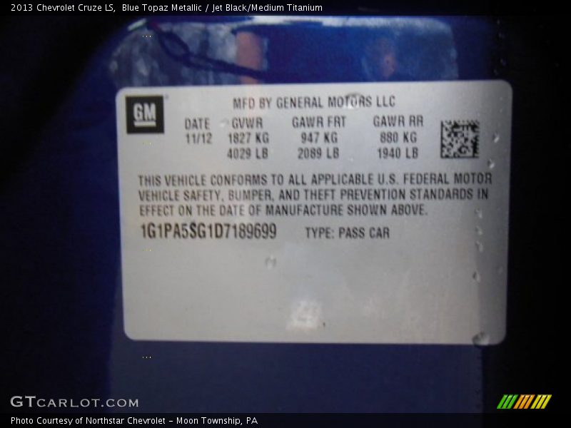 Blue Topaz Metallic / Jet Black/Medium Titanium 2013 Chevrolet Cruze LS