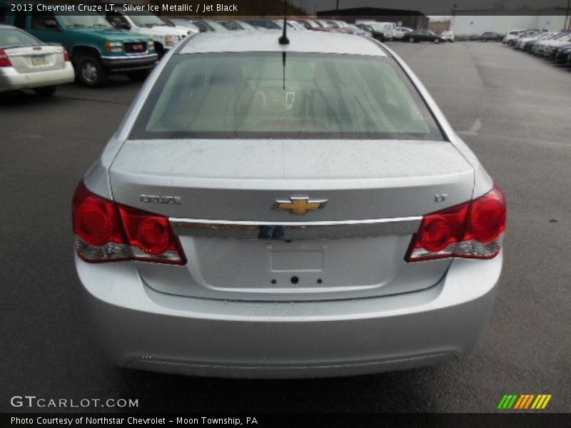 Silver Ice Metallic / Jet Black 2013 Chevrolet Cruze LT