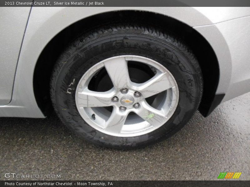 Silver Ice Metallic / Jet Black 2013 Chevrolet Cruze LT