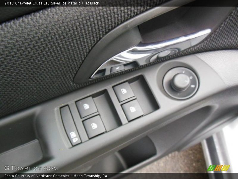 Silver Ice Metallic / Jet Black 2013 Chevrolet Cruze LT