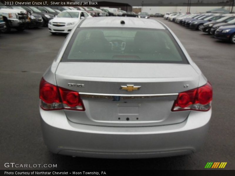 Silver Ice Metallic / Jet Black 2013 Chevrolet Cruze LT