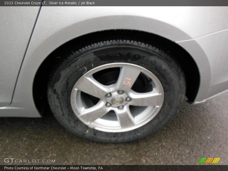 Silver Ice Metallic / Jet Black 2013 Chevrolet Cruze LT