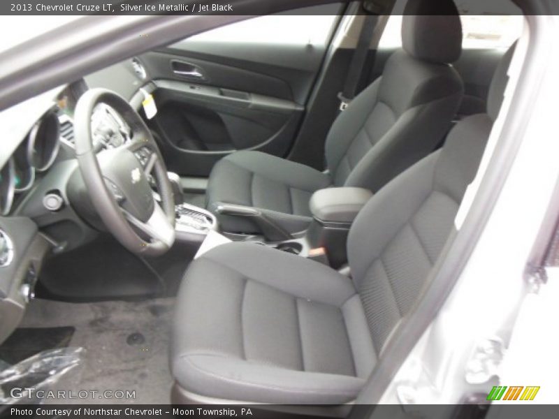 Silver Ice Metallic / Jet Black 2013 Chevrolet Cruze LT