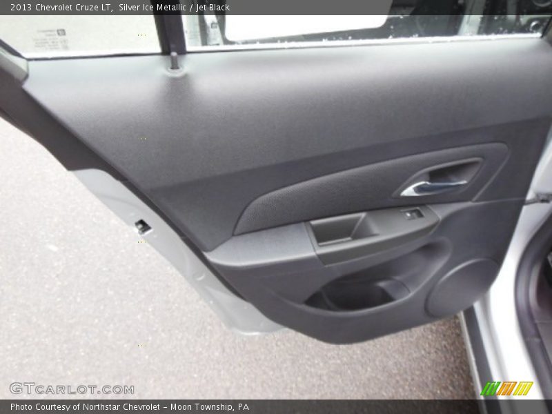 Silver Ice Metallic / Jet Black 2013 Chevrolet Cruze LT