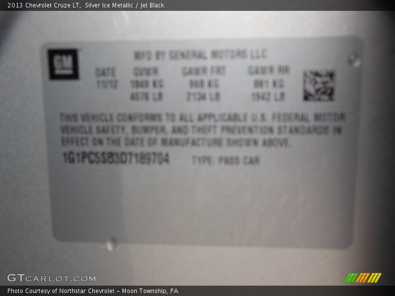 Silver Ice Metallic / Jet Black 2013 Chevrolet Cruze LT