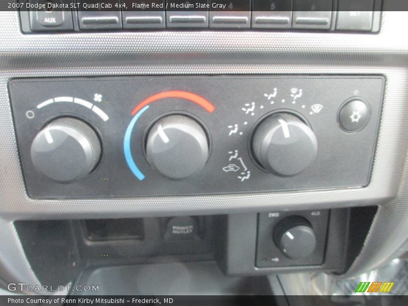 Flame Red / Medium Slate Gray 2007 Dodge Dakota SLT Quad Cab 4x4