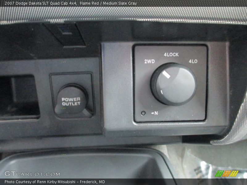 Flame Red / Medium Slate Gray 2007 Dodge Dakota SLT Quad Cab 4x4