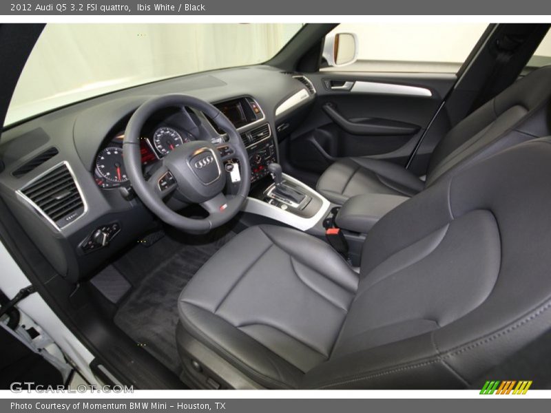 Ibis White / Black 2012 Audi Q5 3.2 FSI quattro