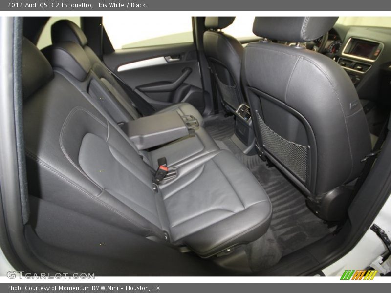 Ibis White / Black 2012 Audi Q5 3.2 FSI quattro