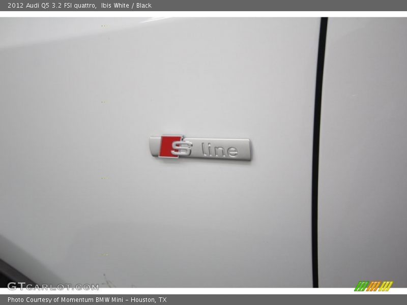 Ibis White / Black 2012 Audi Q5 3.2 FSI quattro