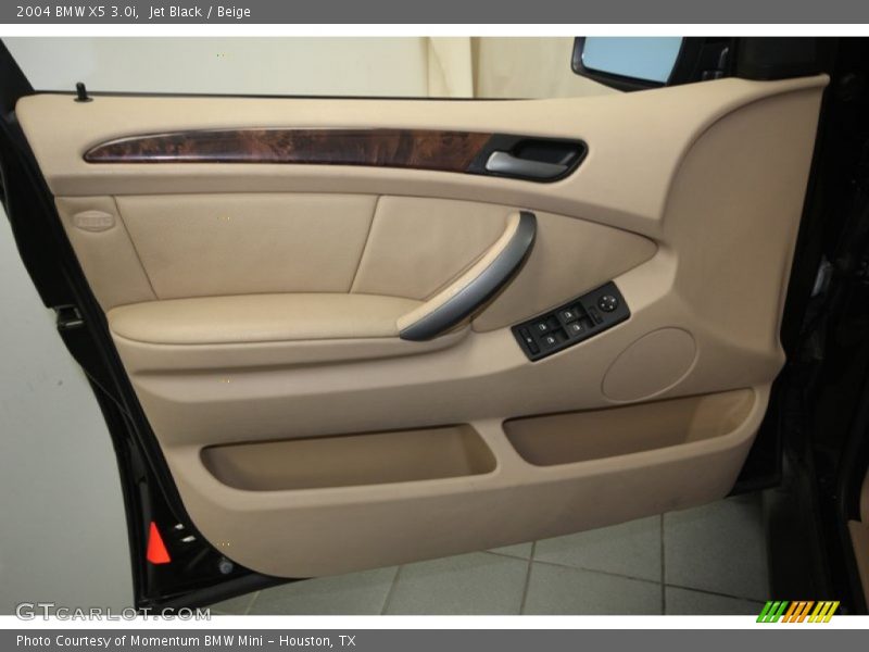 Jet Black / Beige 2004 BMW X5 3.0i