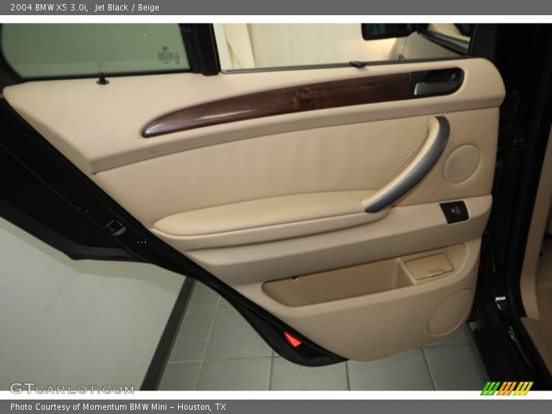 Jet Black / Beige 2004 BMW X5 3.0i