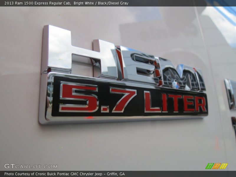 Bright White / Black/Diesel Gray 2013 Ram 1500 Express Regular Cab