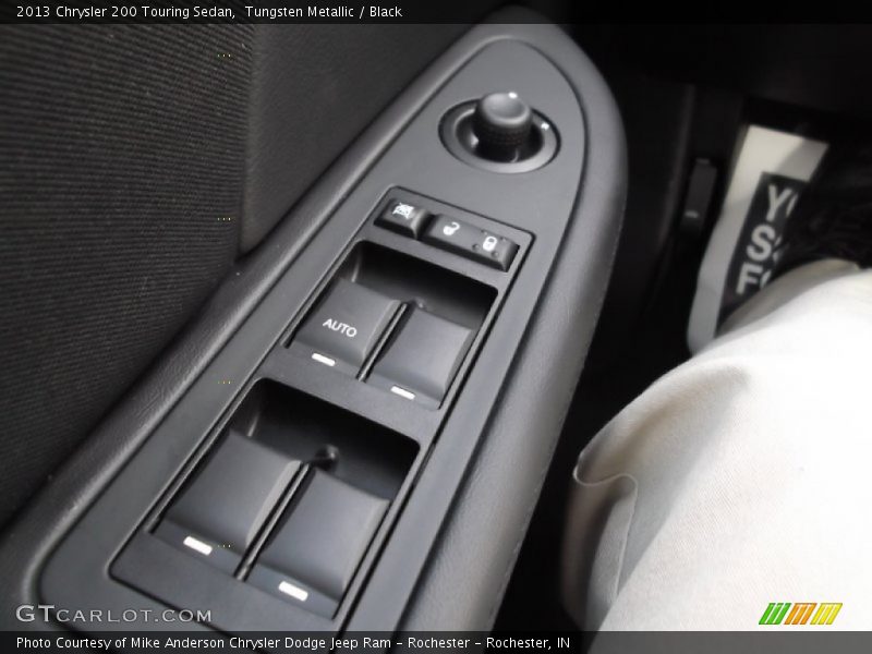 Tungsten Metallic / Black 2013 Chrysler 200 Touring Sedan