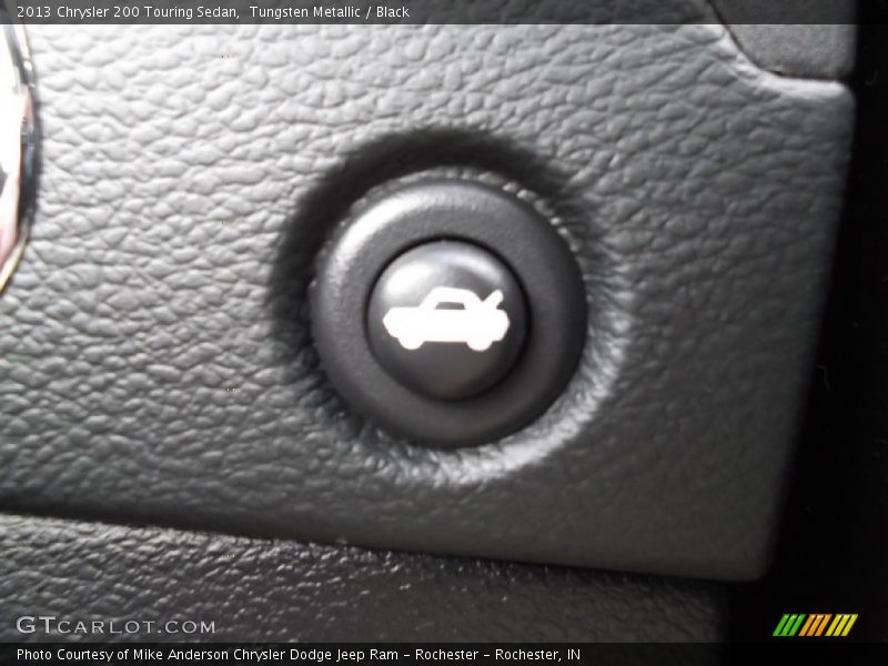 Tungsten Metallic / Black 2013 Chrysler 200 Touring Sedan