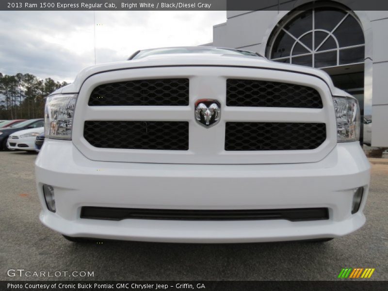 Bright White / Black/Diesel Gray 2013 Ram 1500 Express Regular Cab