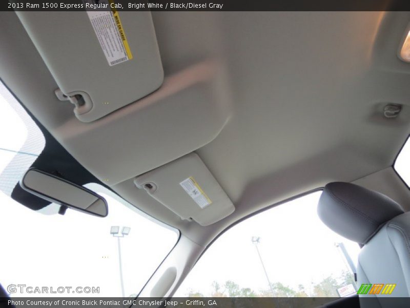 Bright White / Black/Diesel Gray 2013 Ram 1500 Express Regular Cab