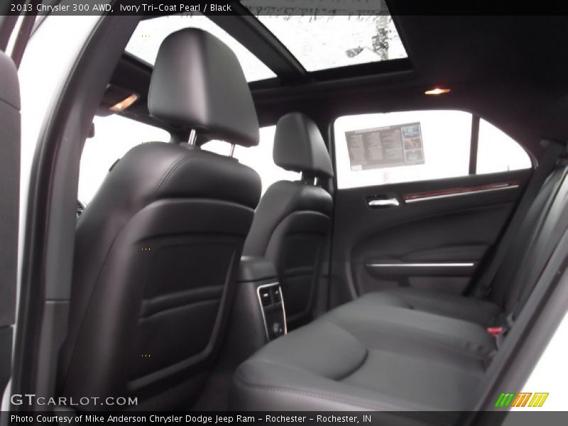 Ivory Tri-Coat Pearl / Black 2013 Chrysler 300 AWD