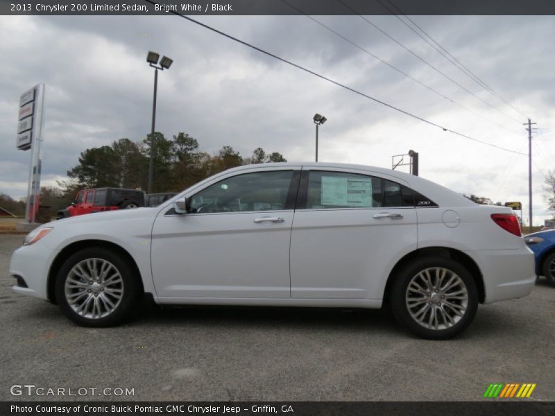 Bright White / Black 2013 Chrysler 200 Limited Sedan