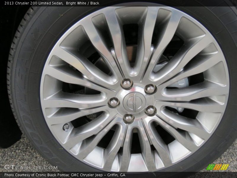 Bright White / Black 2013 Chrysler 200 Limited Sedan