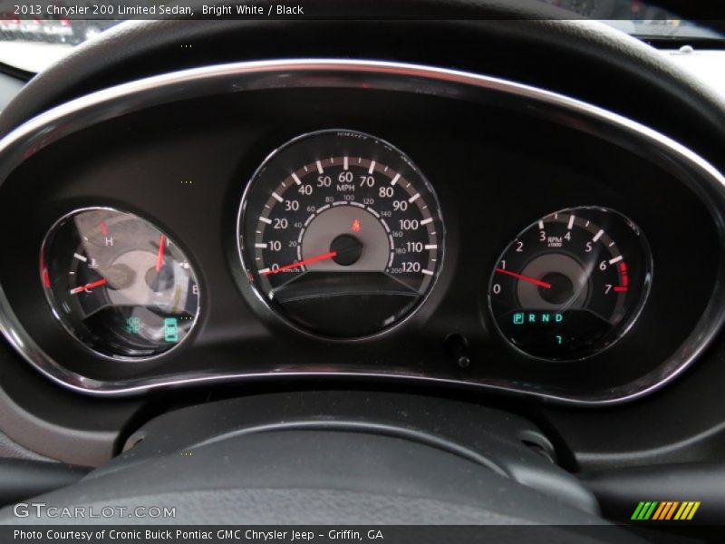 Bright White / Black 2013 Chrysler 200 Limited Sedan