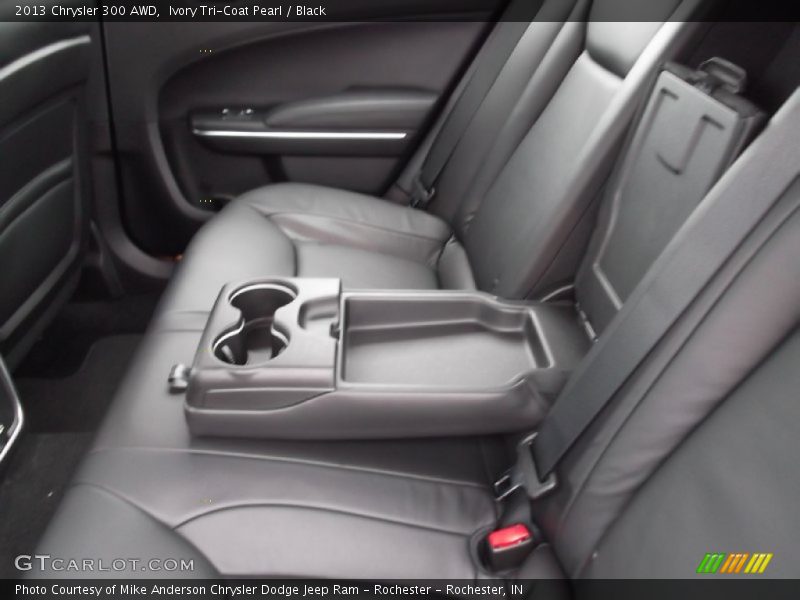 Ivory Tri-Coat Pearl / Black 2013 Chrysler 300 AWD