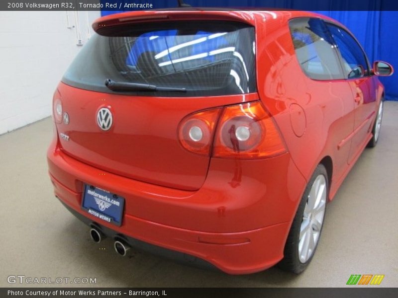 Tornado Red / Anthracite 2008 Volkswagen R32