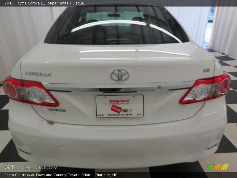 Super White / Bisque 2013 Toyota Corolla LE