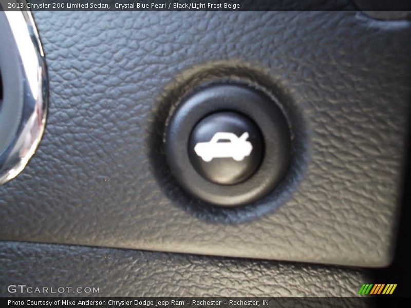 Crystal Blue Pearl / Black/Light Frost Beige 2013 Chrysler 200 Limited Sedan